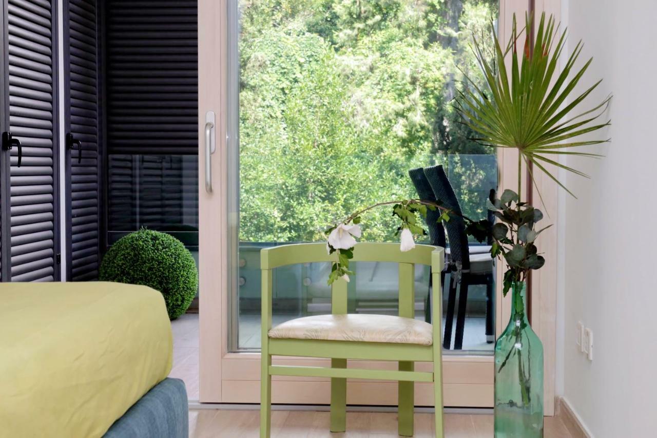 Green Terraced Apartment. 3 Stops From Colosseum Luaran gambar